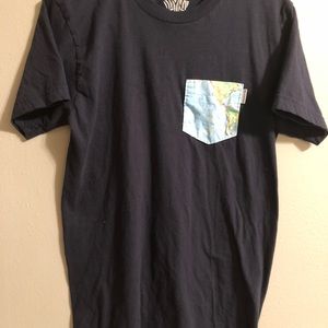 NWOT Serengetee Globe pocket tee